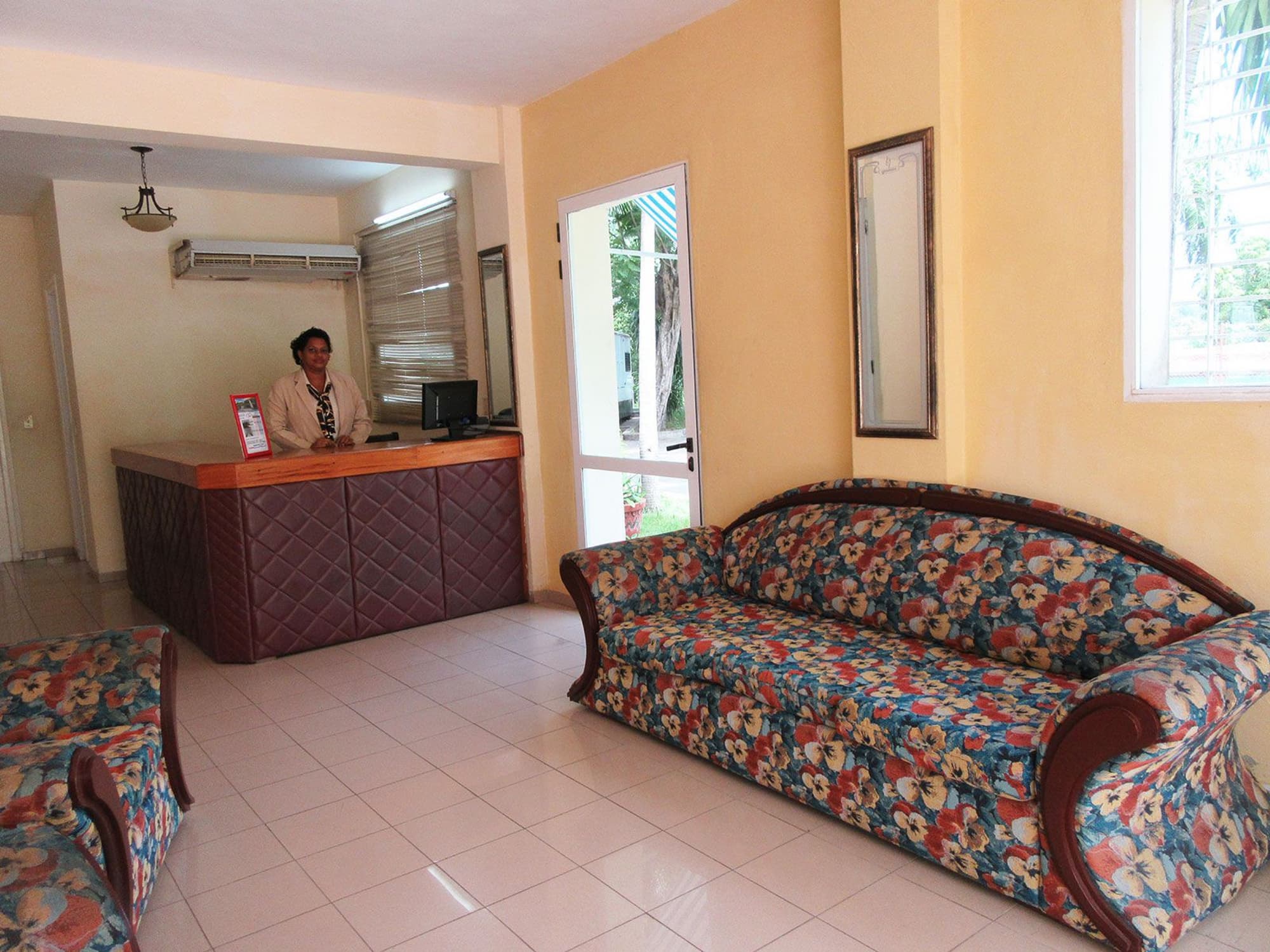 Villa Gaviota Santiago, Lobby