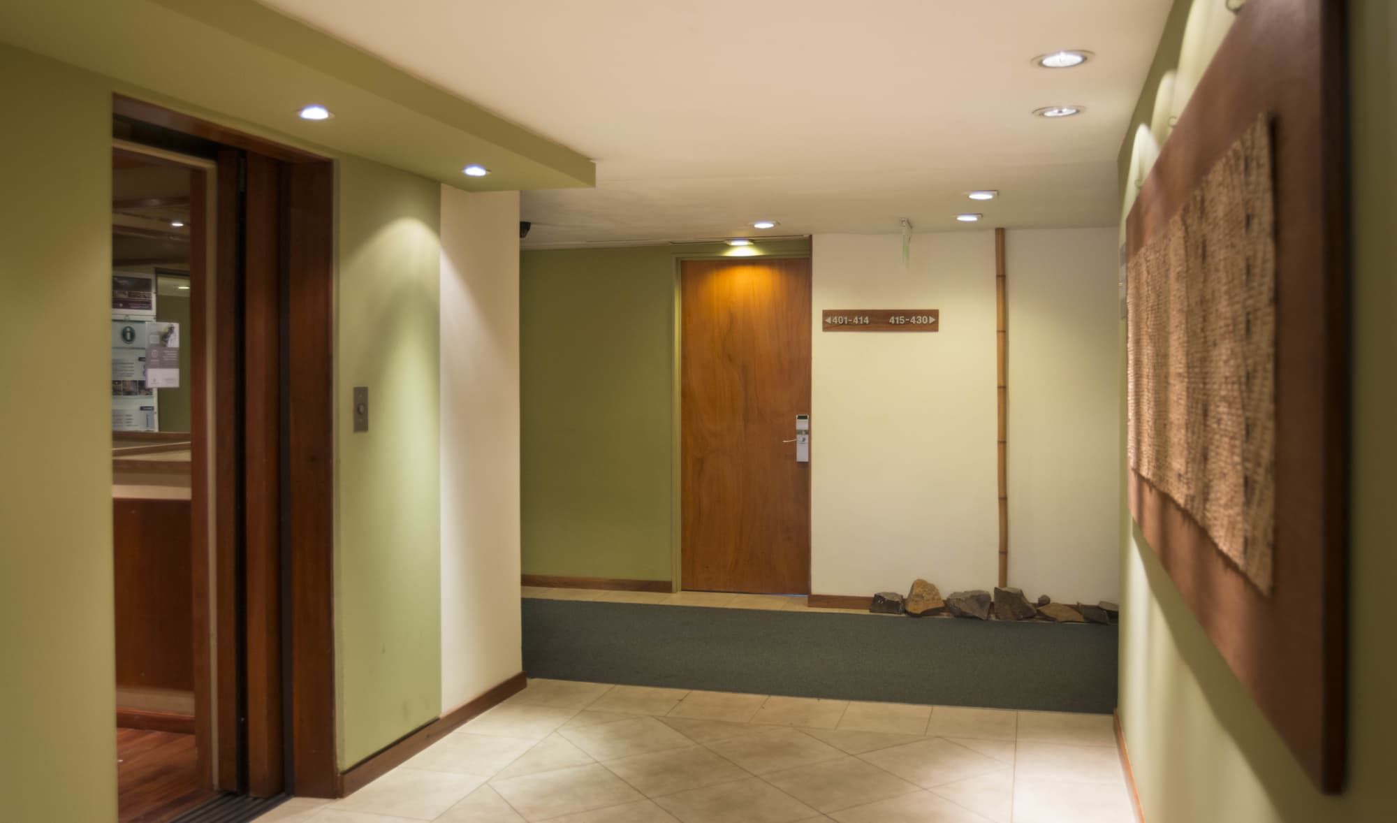 Raices Esturion, Room