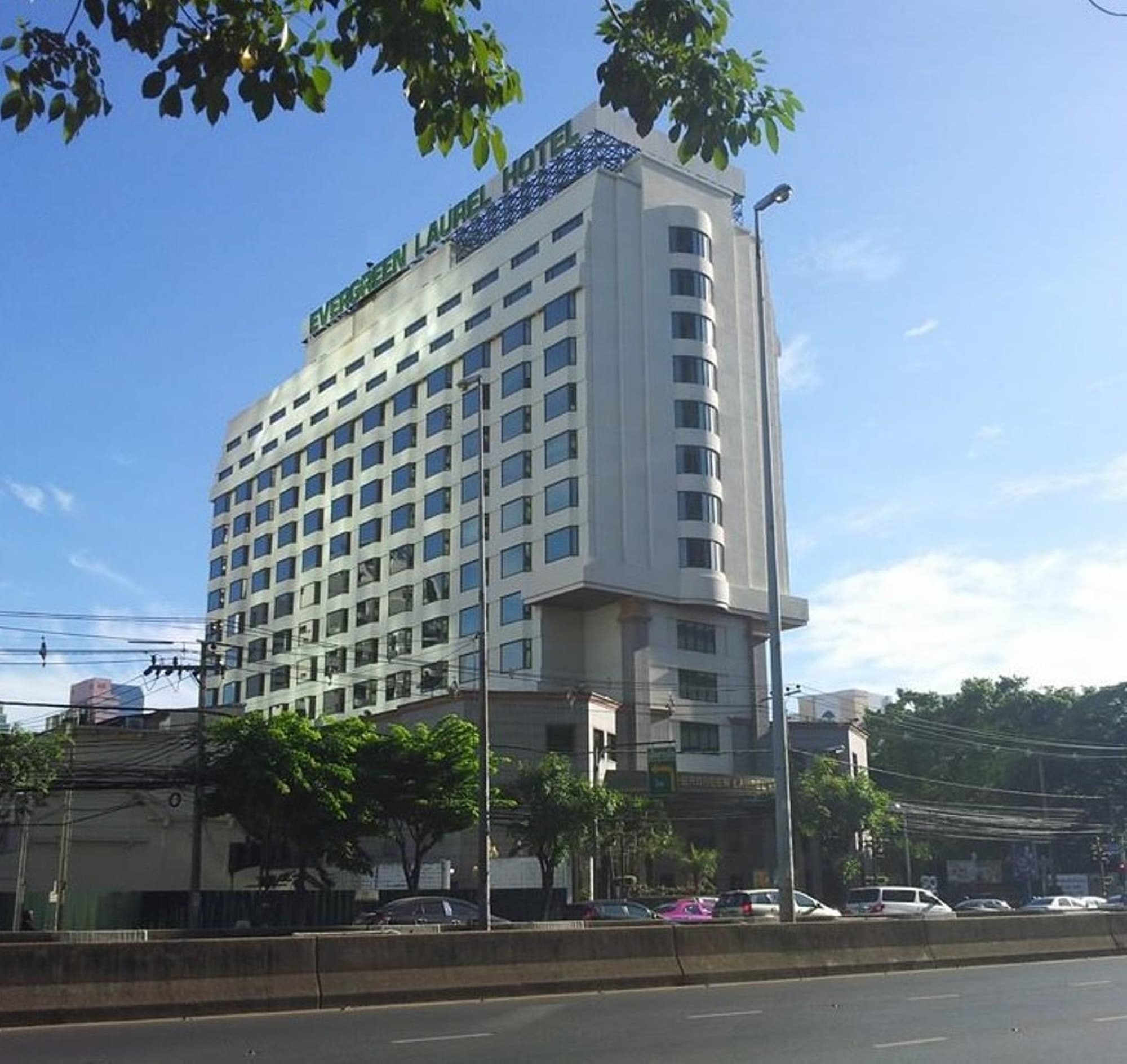 Evergreen Laurel Bangkok, General view