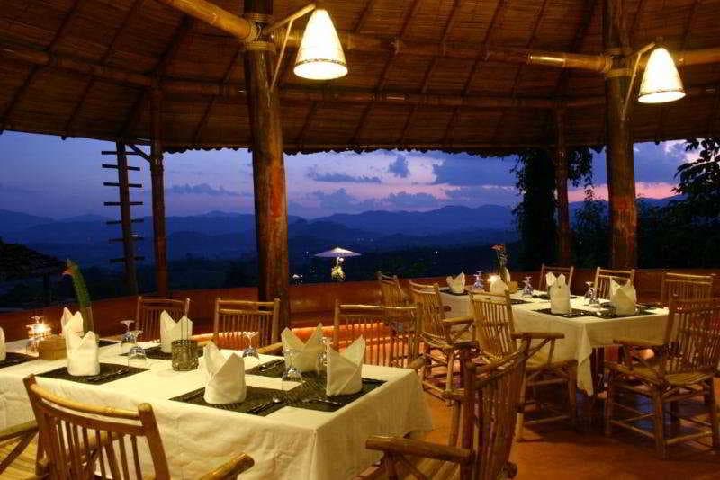 Phu Chaisai Mountain Resort & Spa Chiangrai, Restaurant