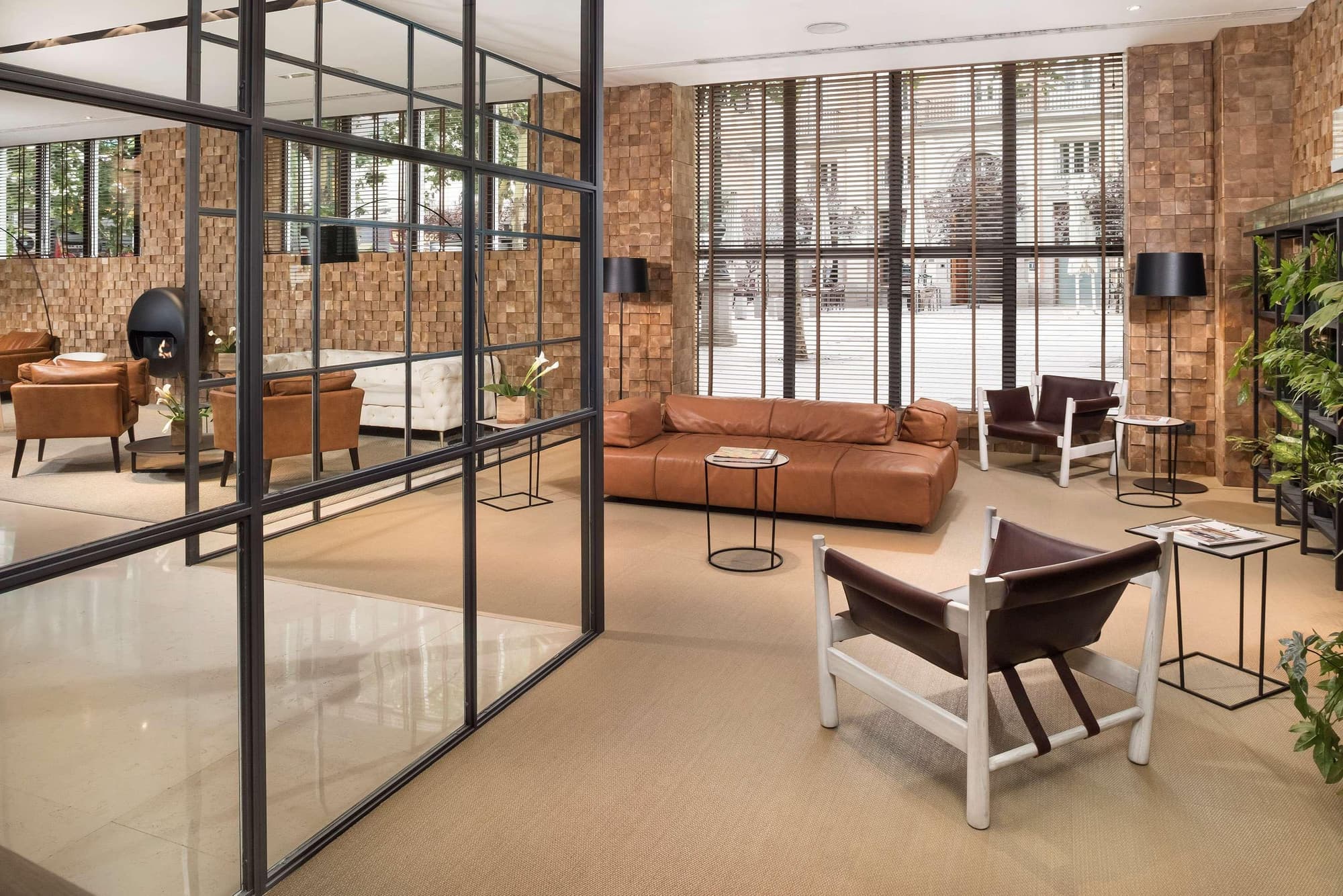 ME Madrid Reina Victoria, Lobby