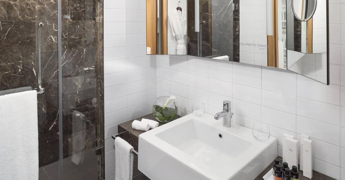 ME Madrid Reina Victoria, Room