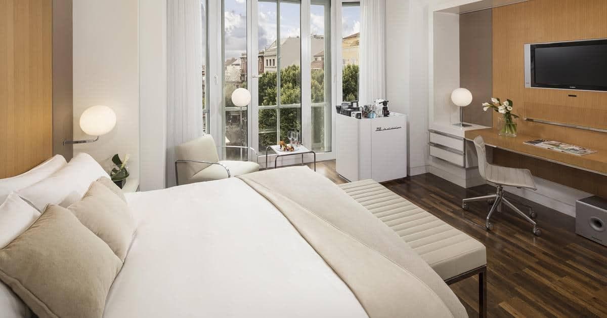 ME Madrid Reina Victoria, Room