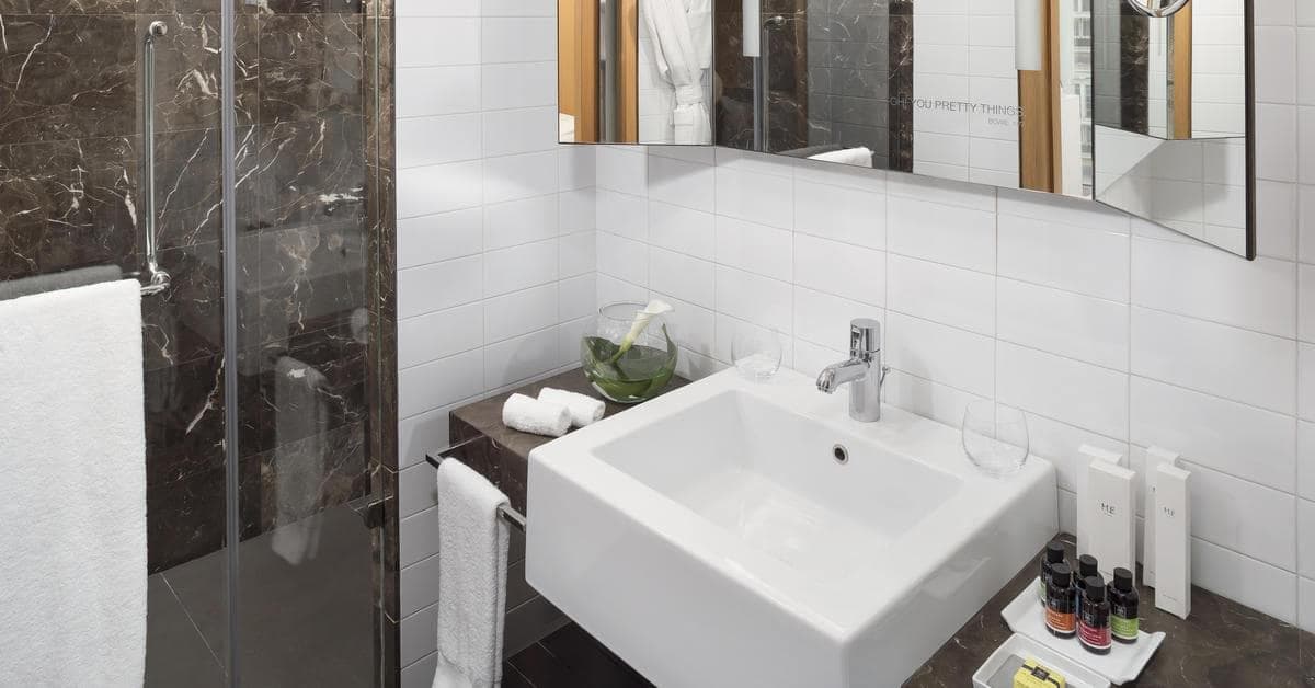 ME Madrid Reina Victoria, Room