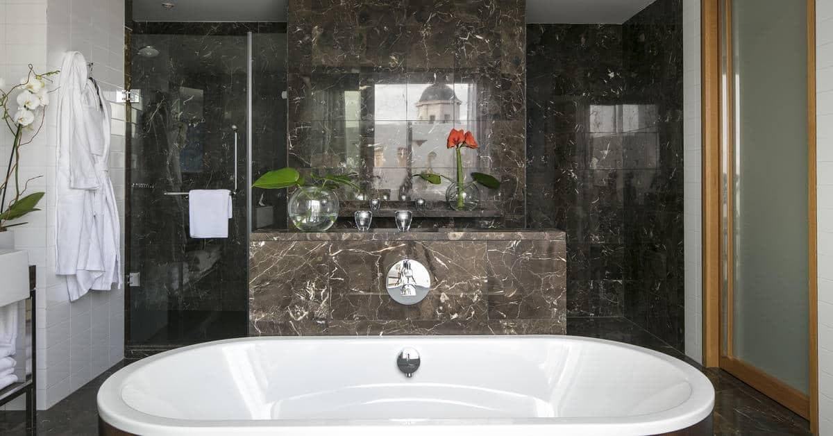 ME Madrid Reina Victoria, Room