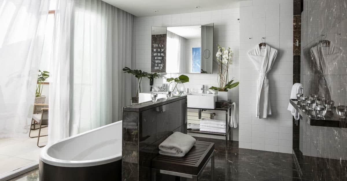 ME Madrid Reina Victoria, Room