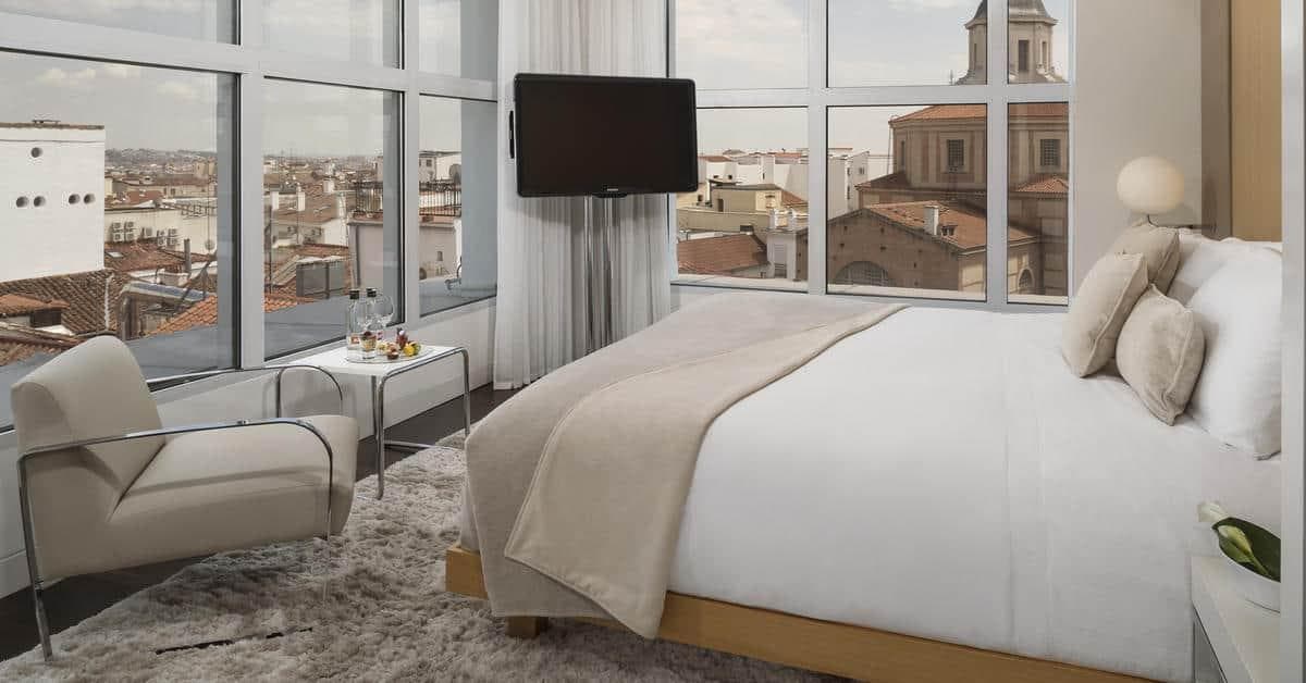 ME Madrid Reina Victoria, Room