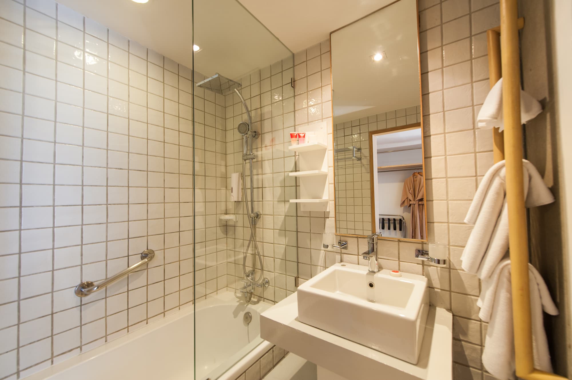 Ramada by Wyndham Phuket Southsea, Room