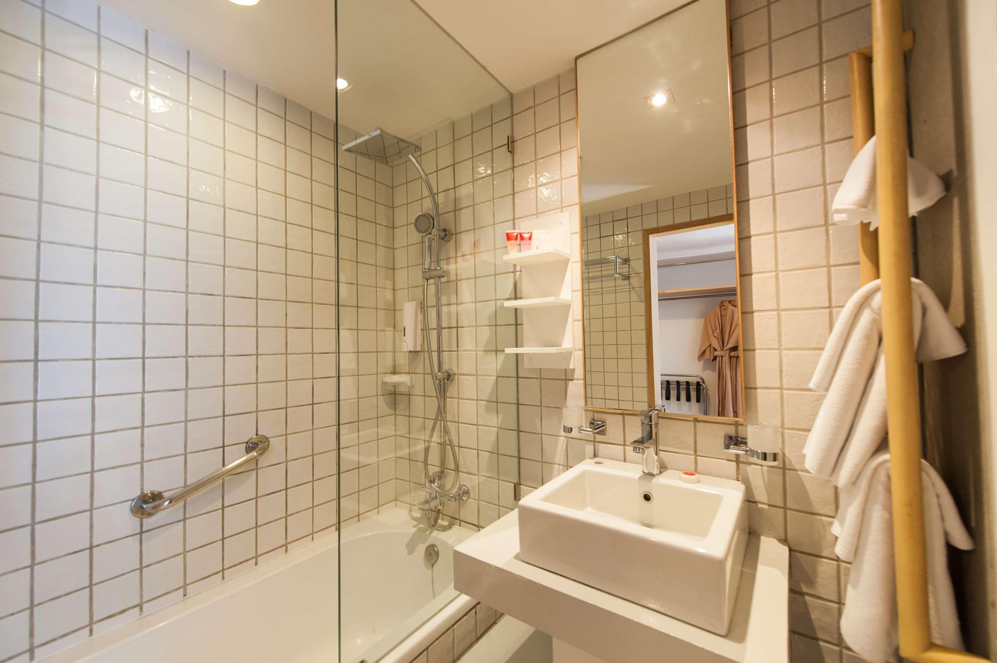 Ramada by Wyndham Phuket Southsea, Room