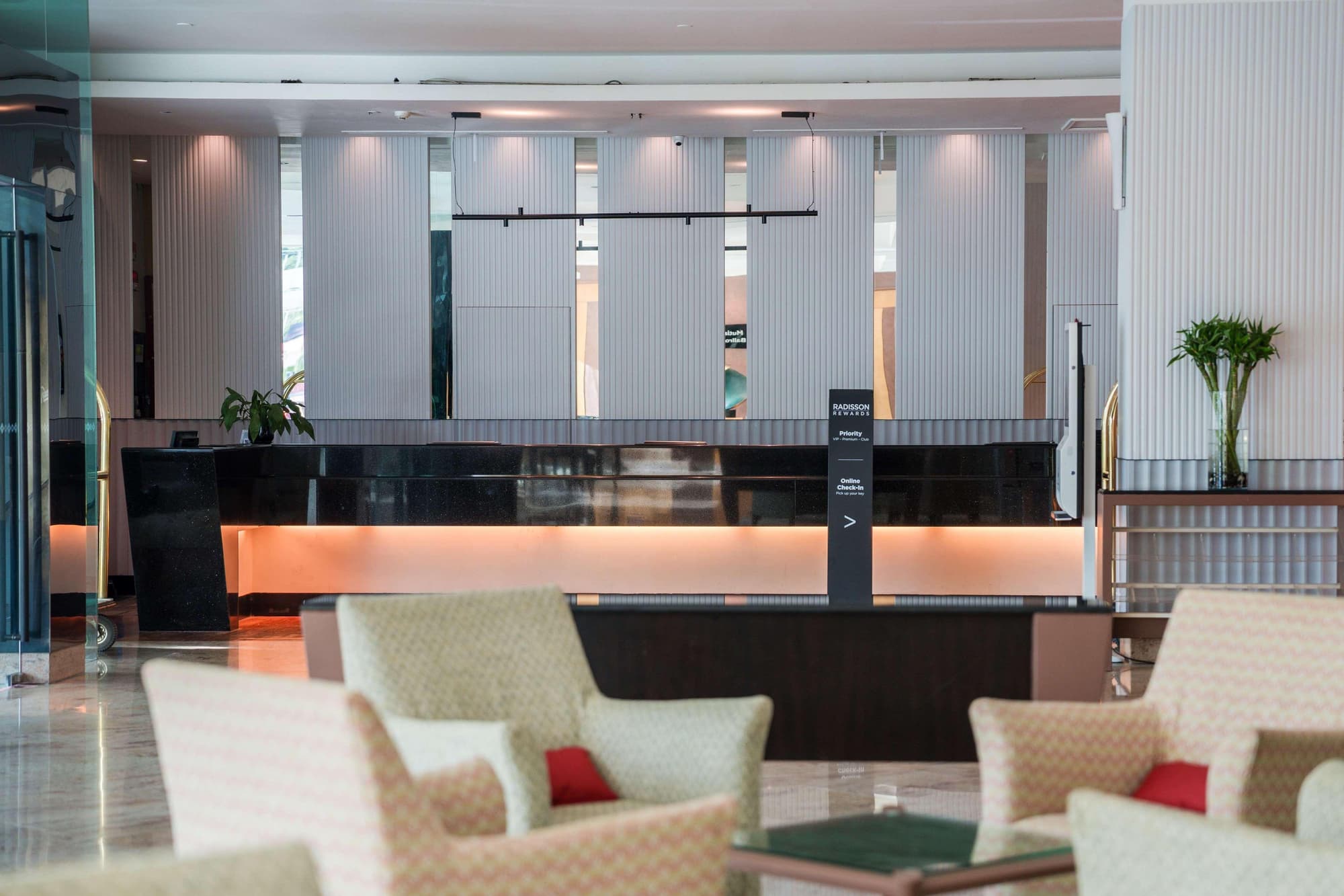 Radisson Hotel Brunei Darussalam, Lobby