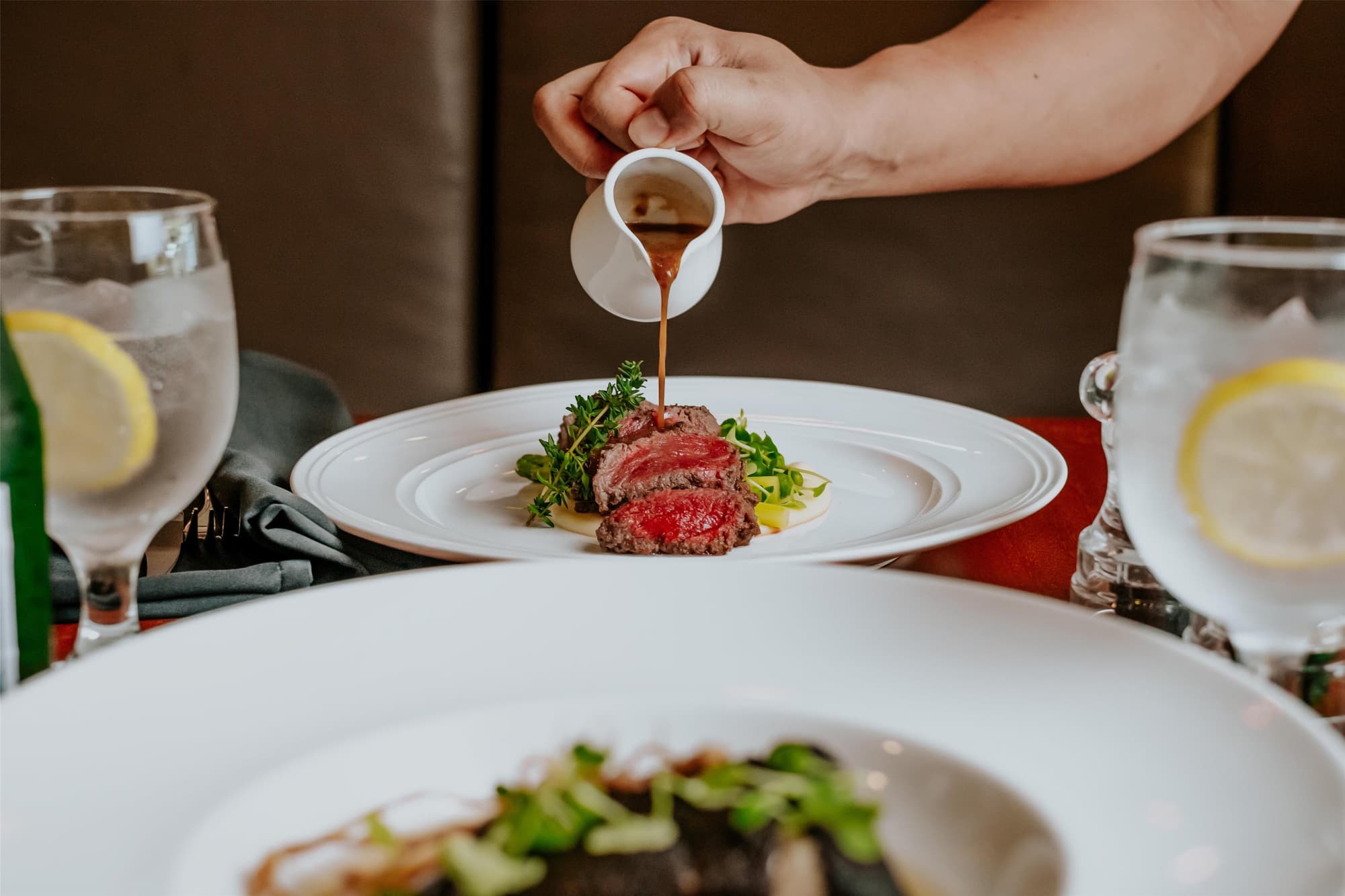 Radisson Hotel Brunei Darussalam, Restaurant