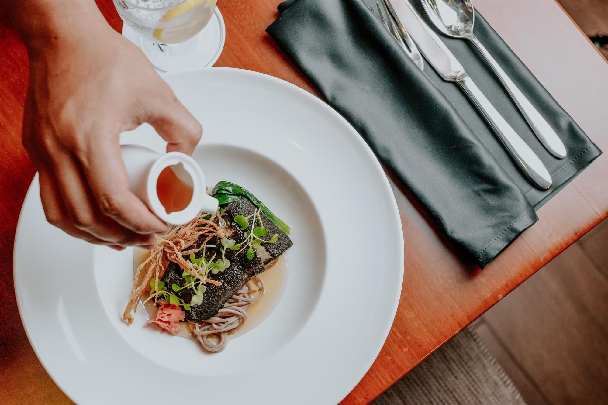 Radisson Hotel Brunei Darussalam, Restaurant