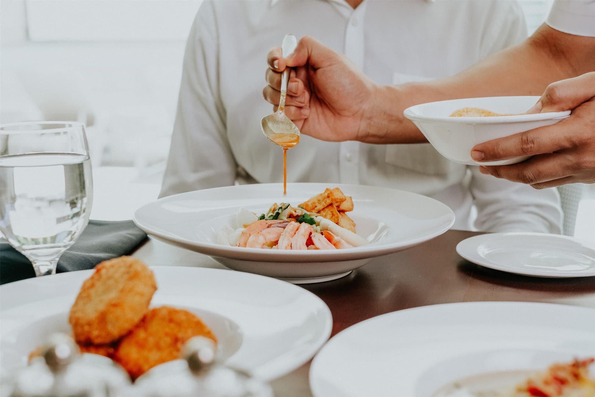 Radisson Hotel Brunei Darussalam, Restaurant