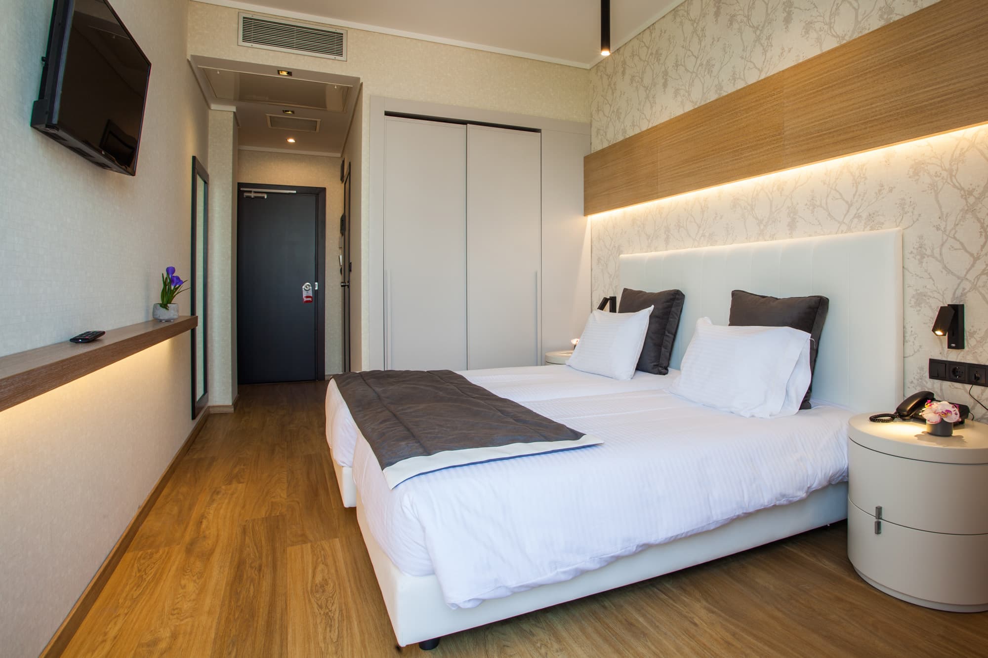 Egnatia Palace, Room