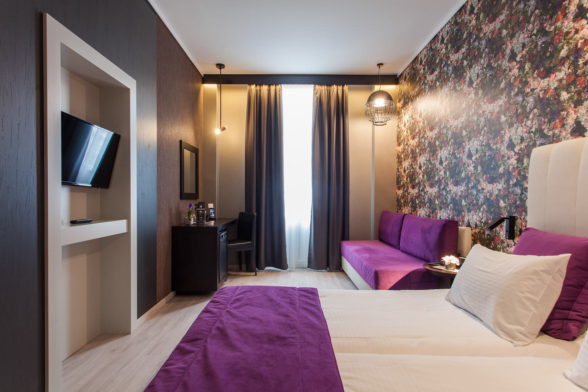 Egnatia Palace, Room