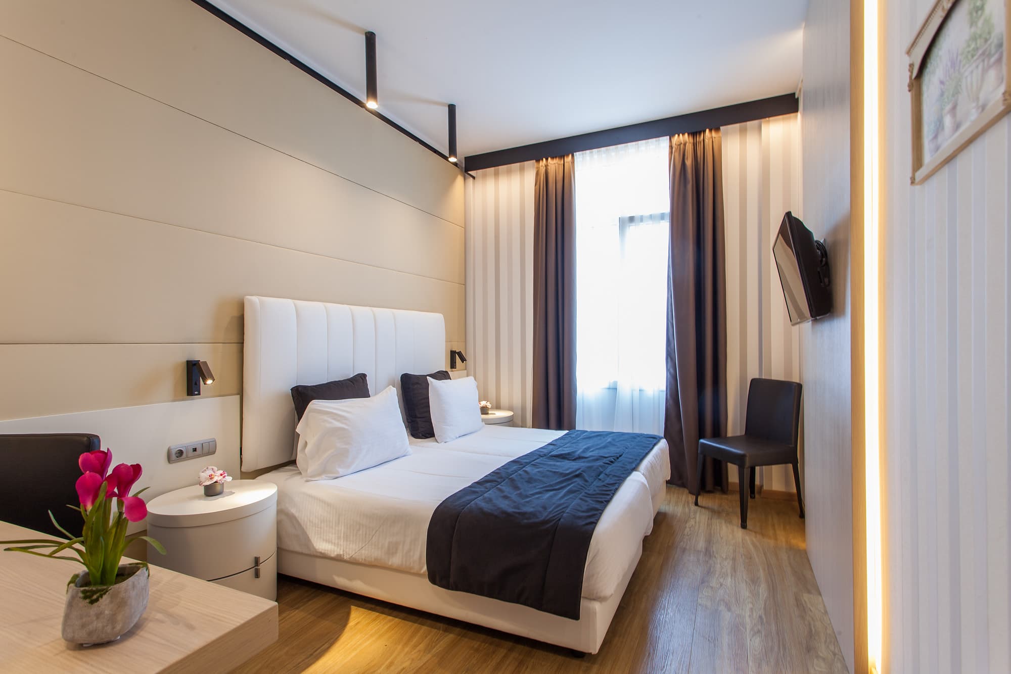 Egnatia Palace, Room