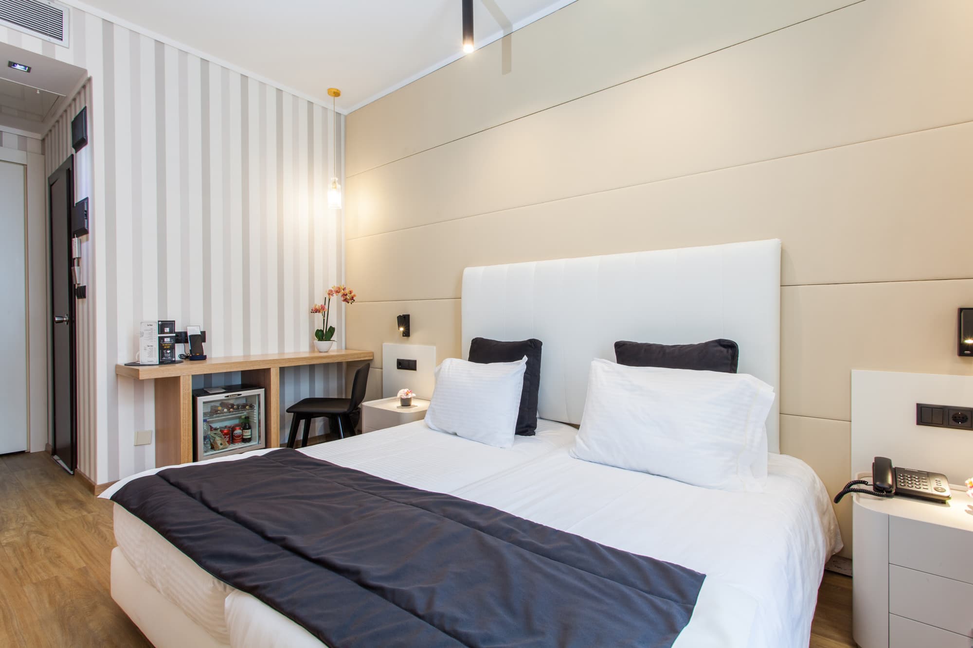 Egnatia Palace, Room