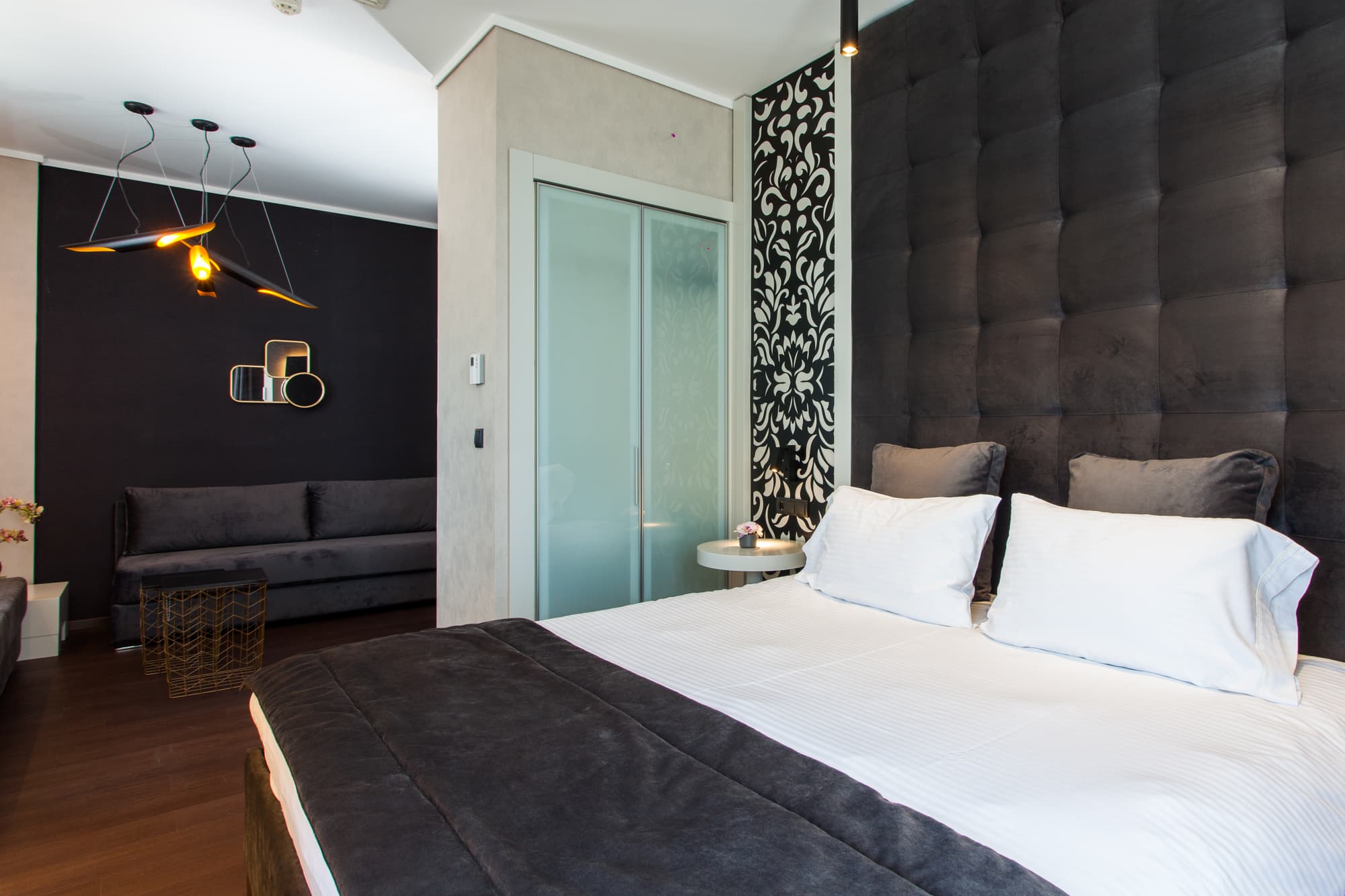 Egnatia Palace, Room