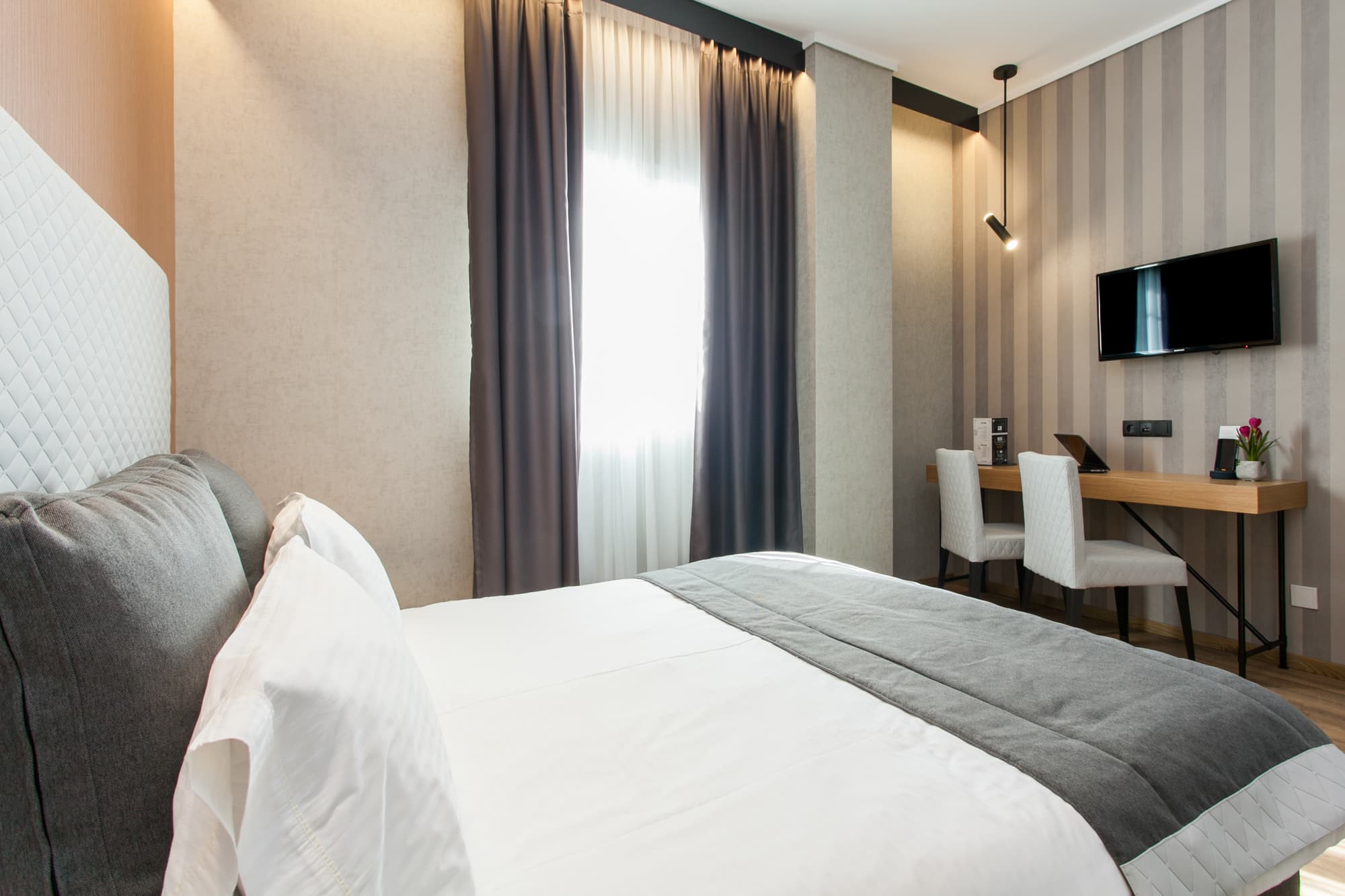 Egnatia Palace, Room