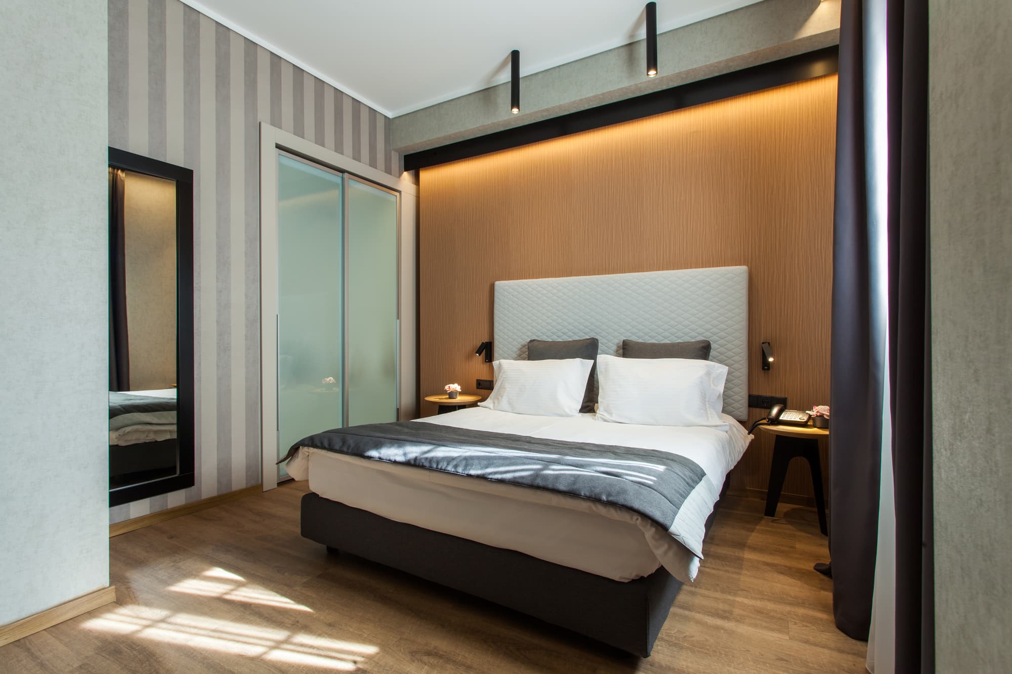 Egnatia Palace, Room