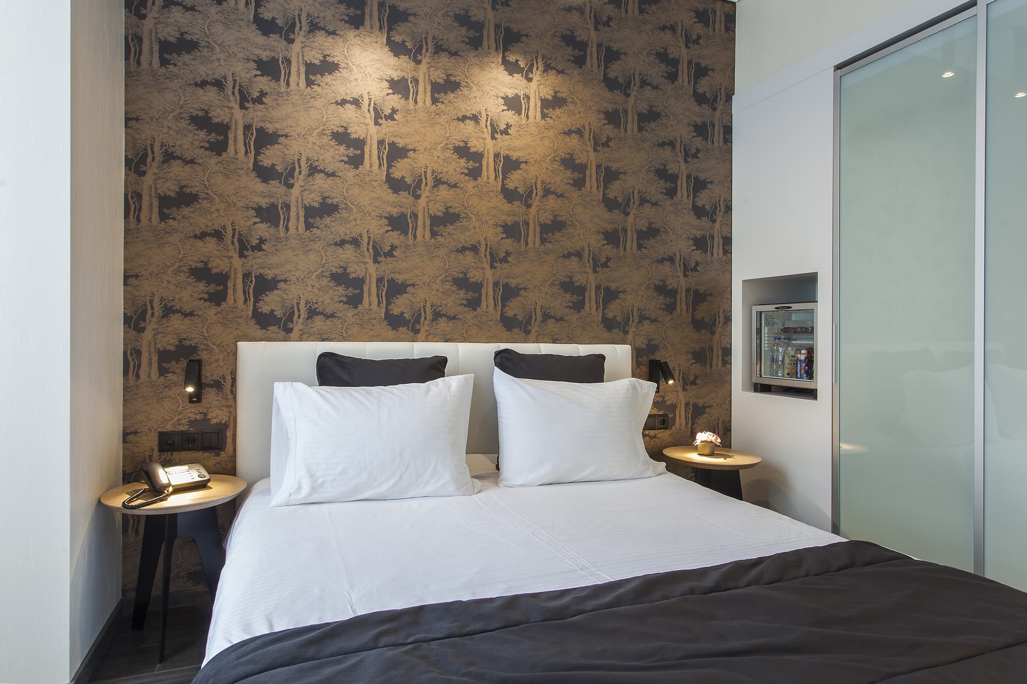 Egnatia Palace, Room