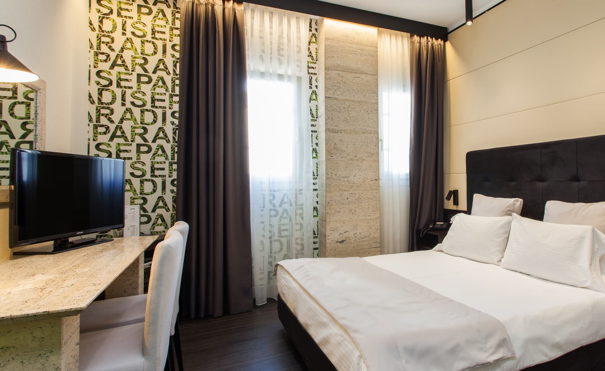 Egnatia Palace, Room