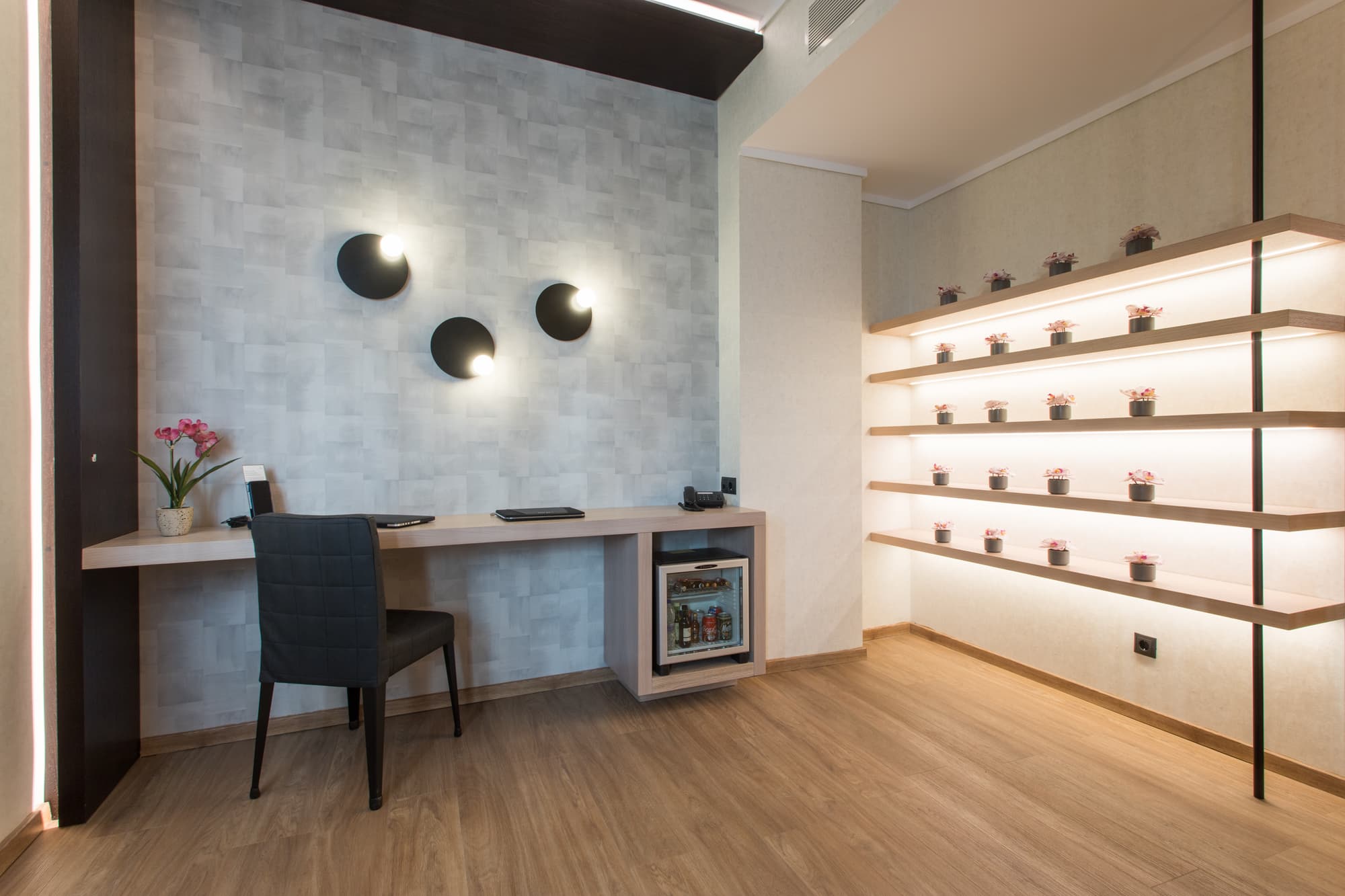 Egnatia Palace, Room