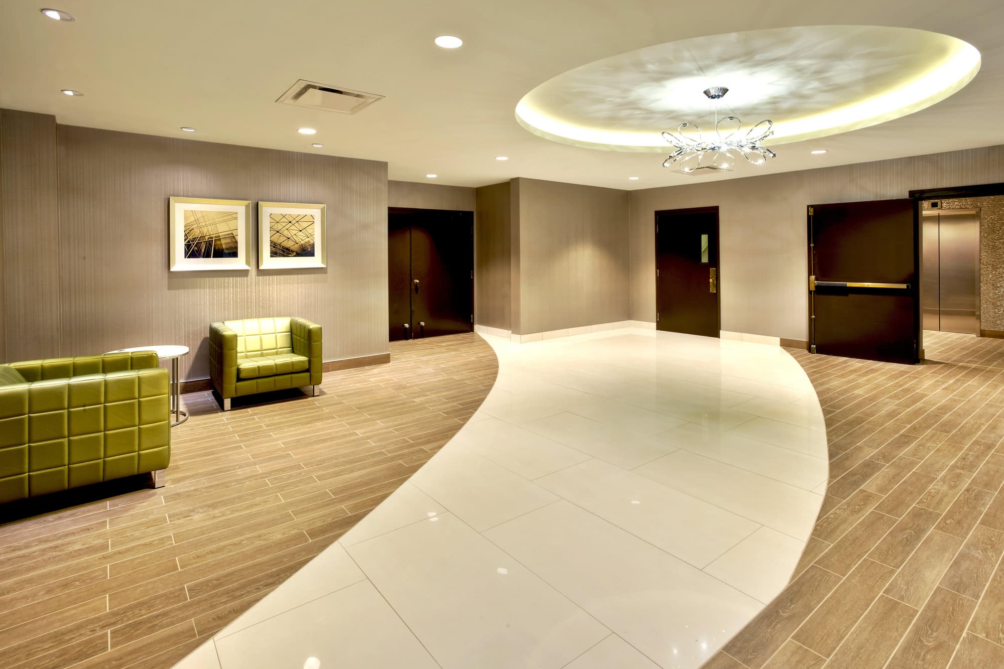 Crowne Plaza Kitchener Waterloo , Lobby