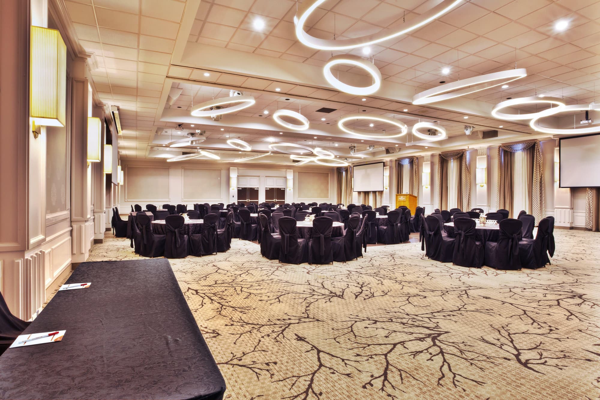 Crowne Plaza Kitchener Waterloo , Conferences