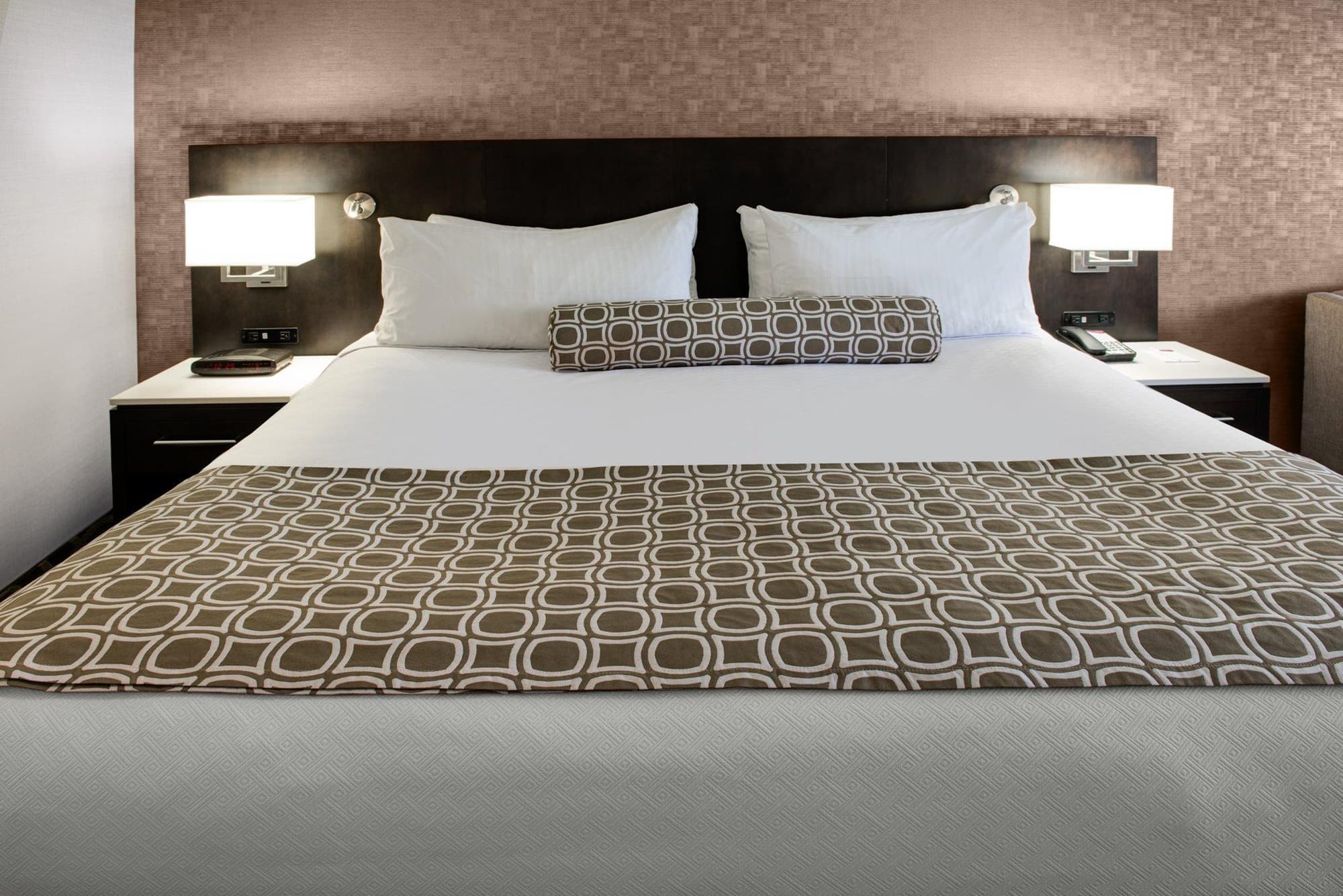 Crowne Plaza Kitchener Waterloo , Room