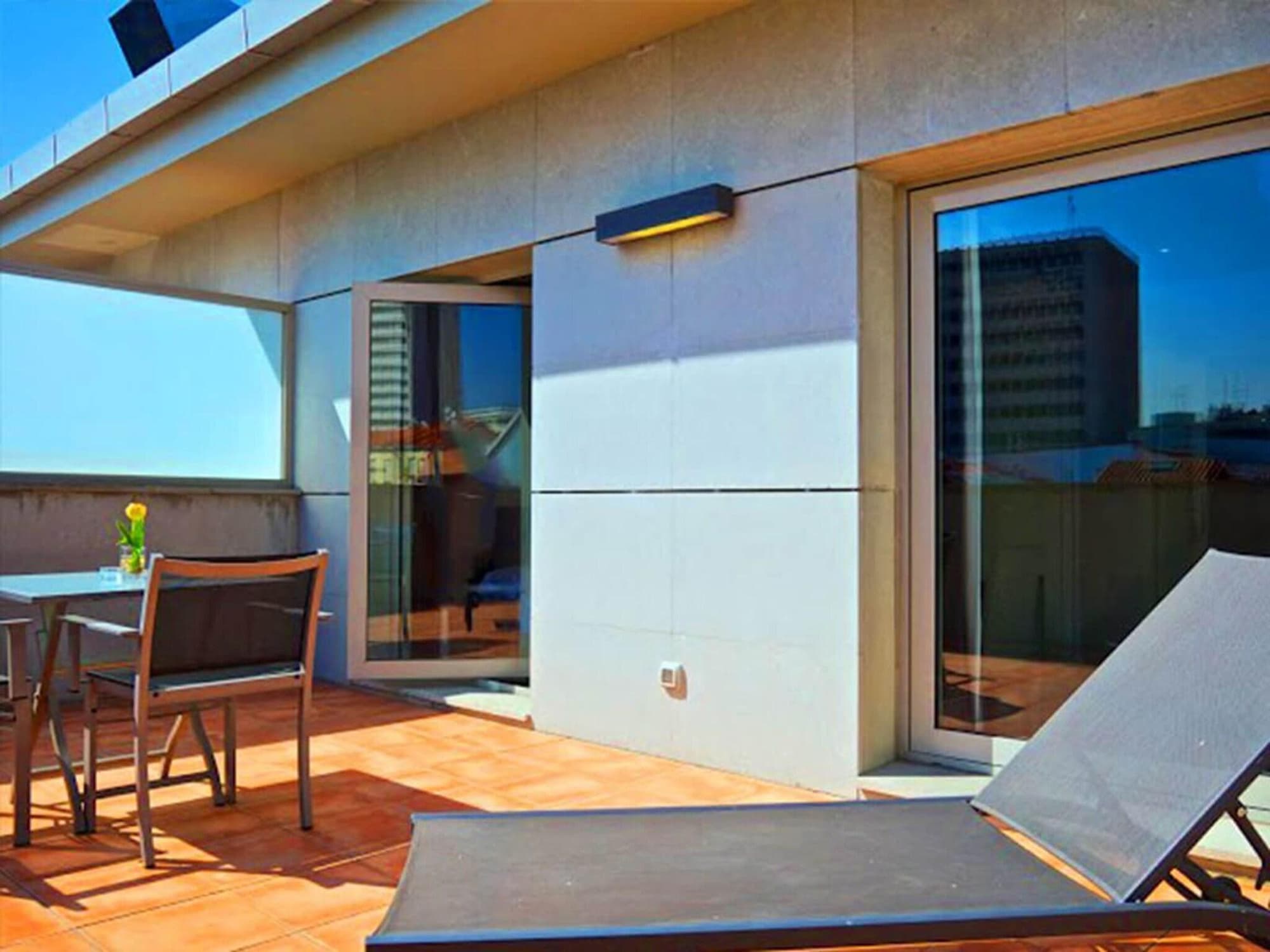 Suites Viena Plaza de España, Terrace