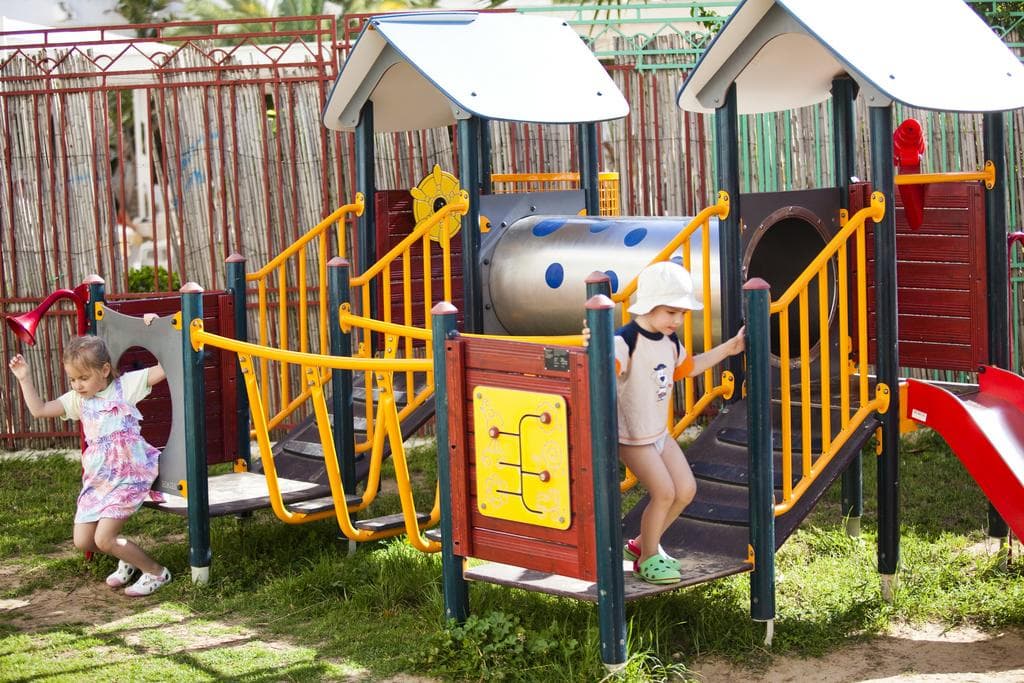 El Mouradi El Menzah, Sports and Entertainment