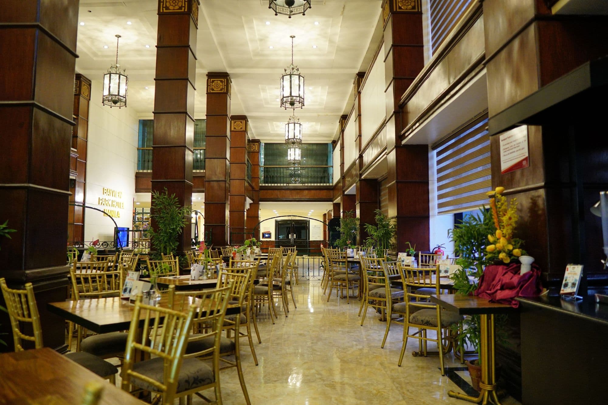 Bayview Park Hotel, Restaurant