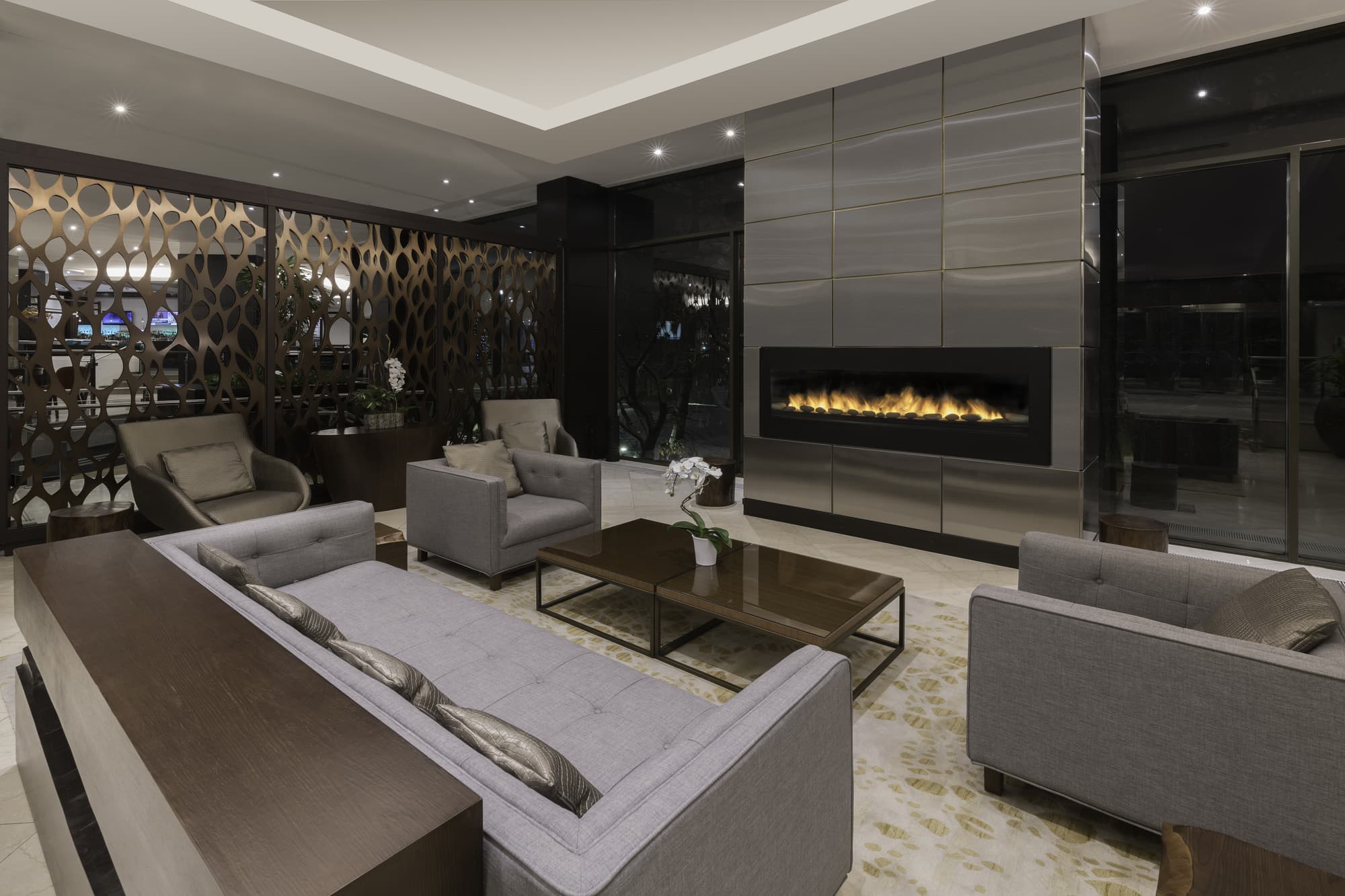 Pan Pacific Toronto, Lobby