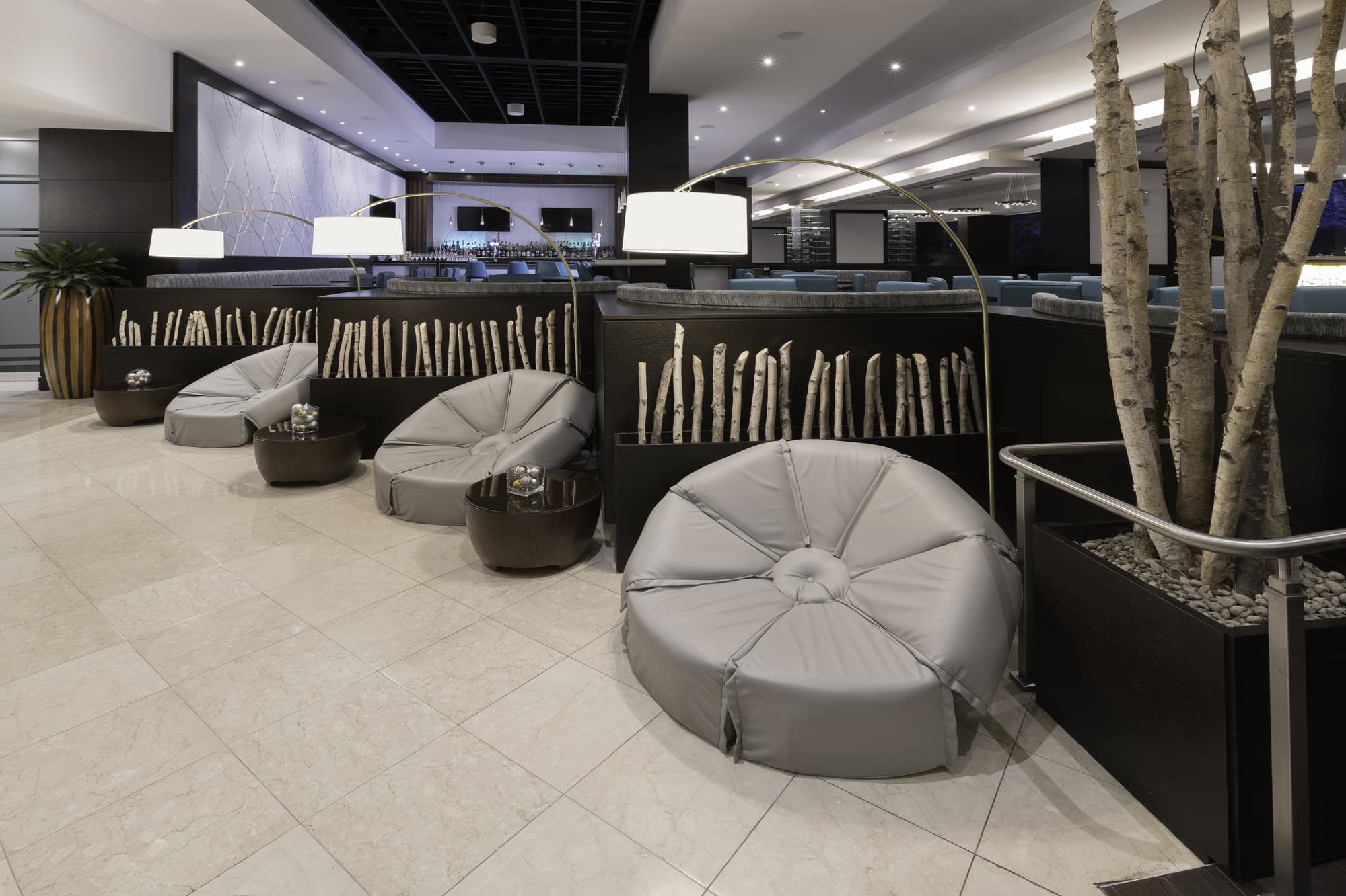 Pan Pacific Toronto, Lobby