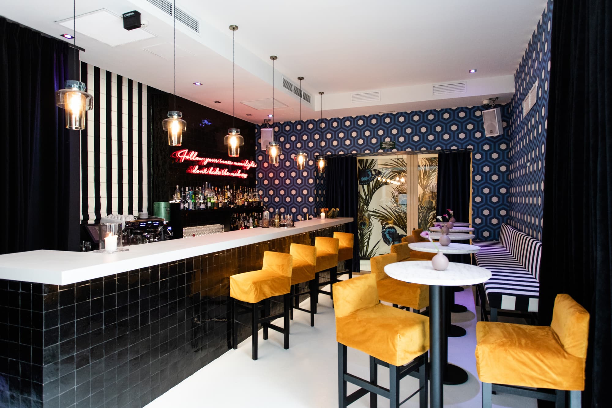 Puro Grand, Restaurant