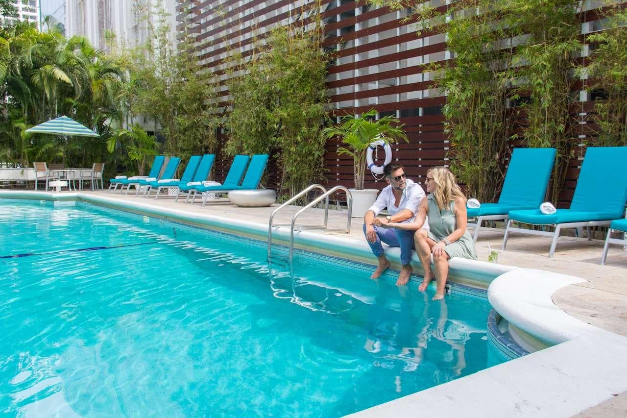 Dorchester Miami Beach Hotel & Suites, Pool