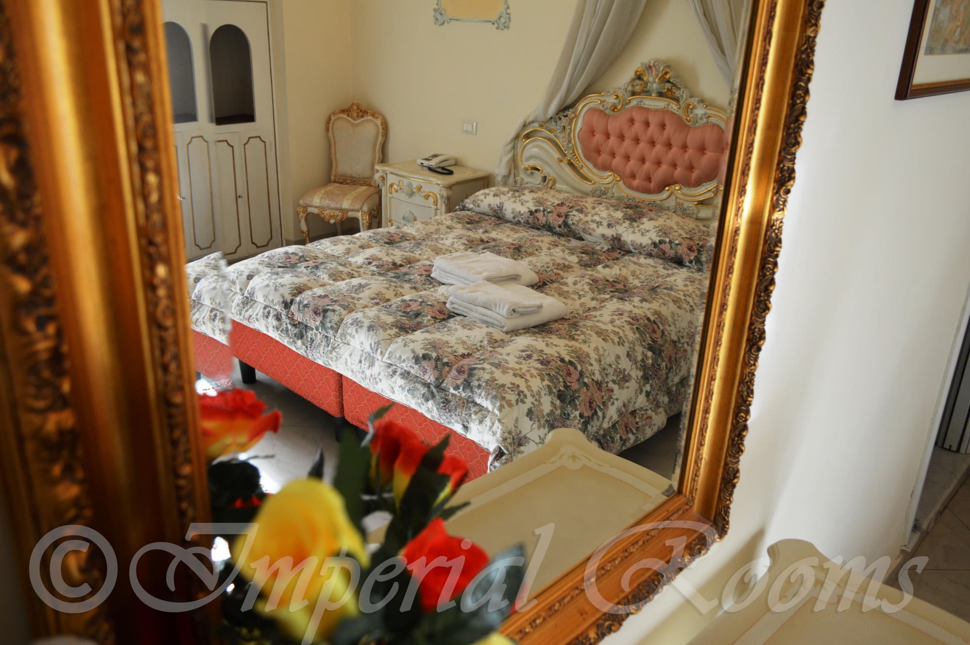 Imperial Rooms, Room