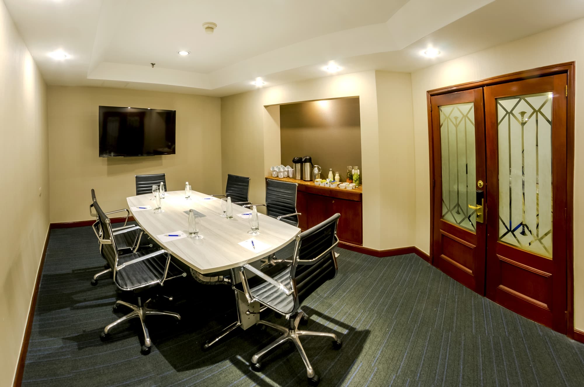 NH Cali Royal, Conferences