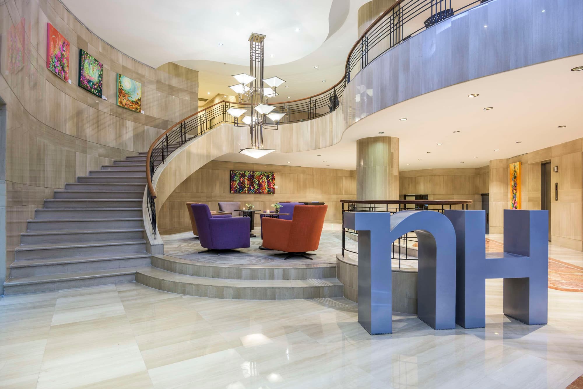 NH Cali Royal, Lobby