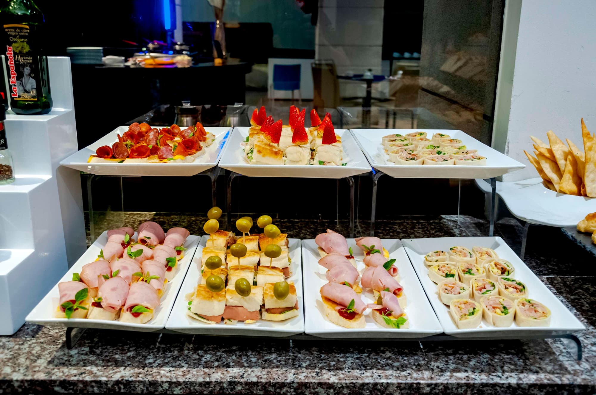 NH Cali Royal, Restaurant