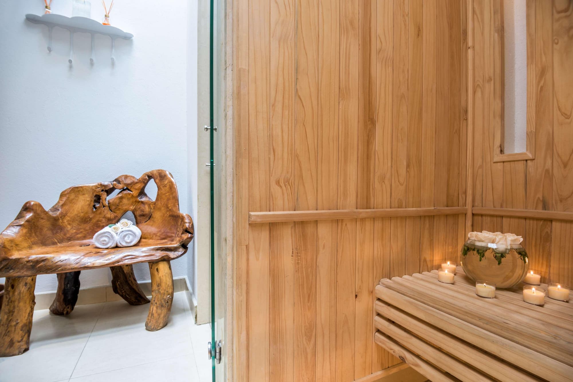 NH Bogotá Pavillon Royal, Sports and Entertainment