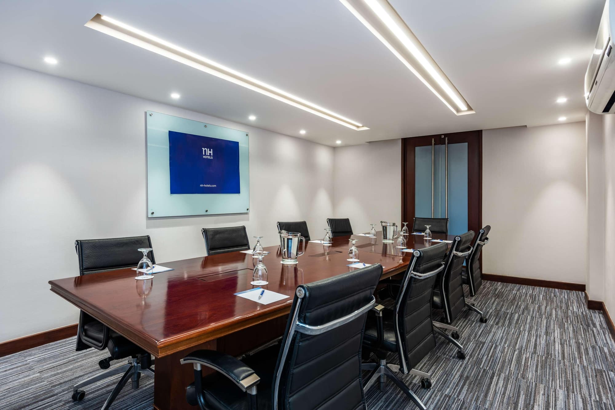 NH Bogotá Pavillon Royal, Conferences