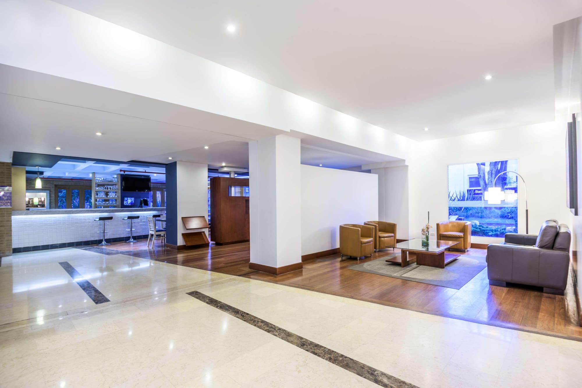 NH Bogotá Pavillon Royal, Lobby