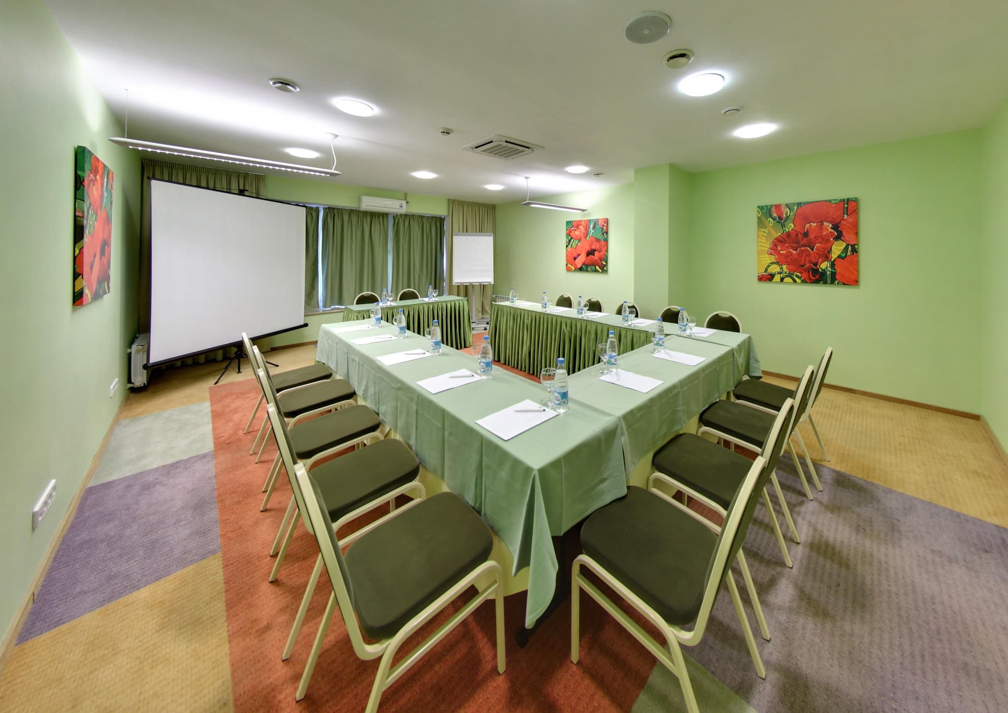 Nashotel, Conferences