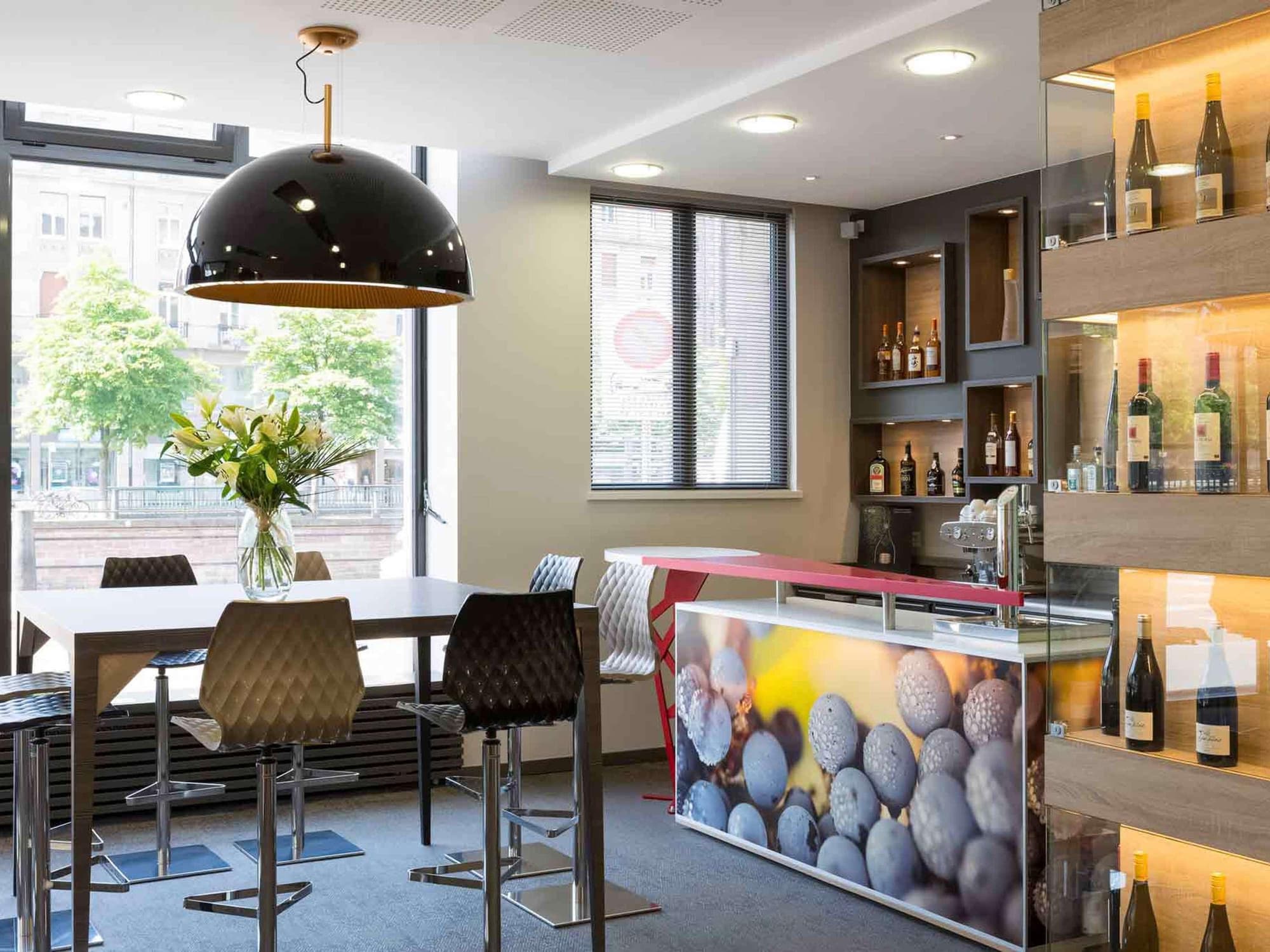 Ibis Styles Strasbourg Centre Petite France, Bar