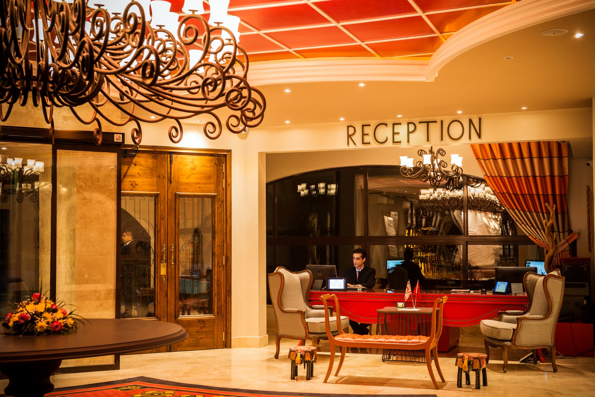 Olive Tree Hotel, Lobby