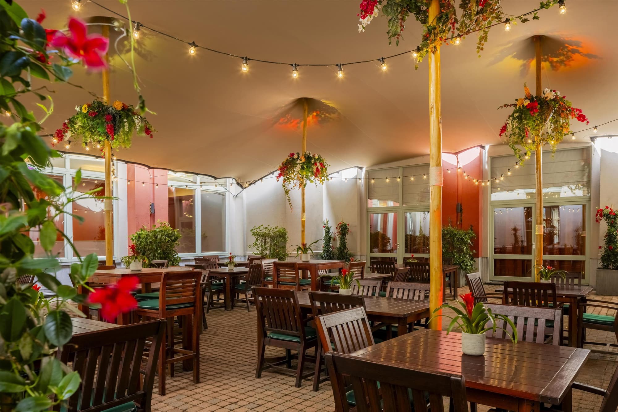 NH Collection Gent, General view