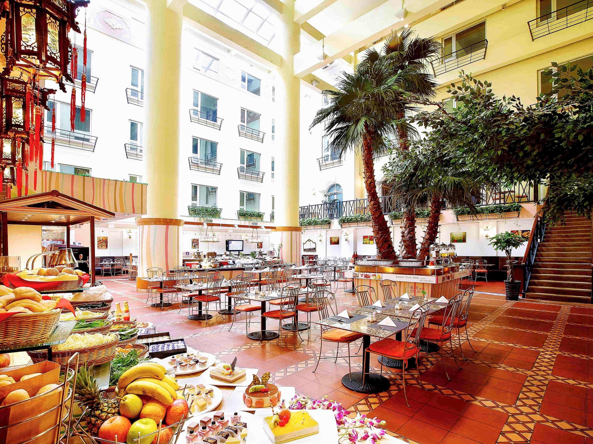 Beijing Xinqiao Hotel, Restaurant