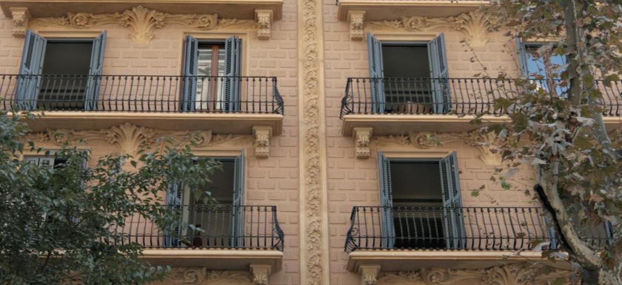 Vale Suites, General view